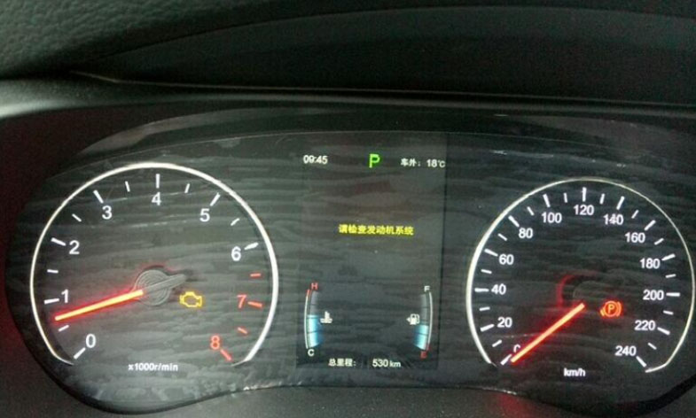 一辆比亚迪宋max新车,该车仪表显示"请检查发动机系统".